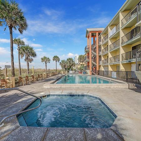 Ramada By Wyndham Panama City Beach / Beachfront Exteriör bild