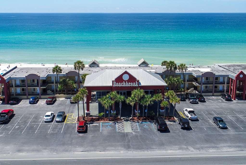 Ramada By Wyndham Panama City Beach / Beachfront Exteriör bild