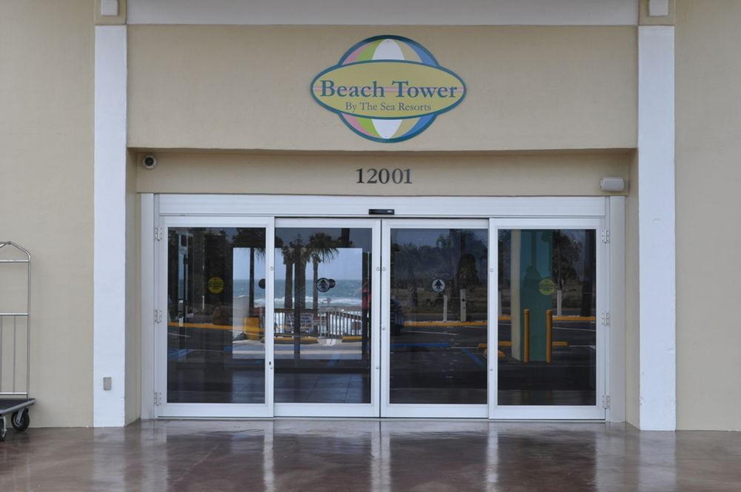 Ramada By Wyndham Panama City Beach / Beachfront Exteriör bild