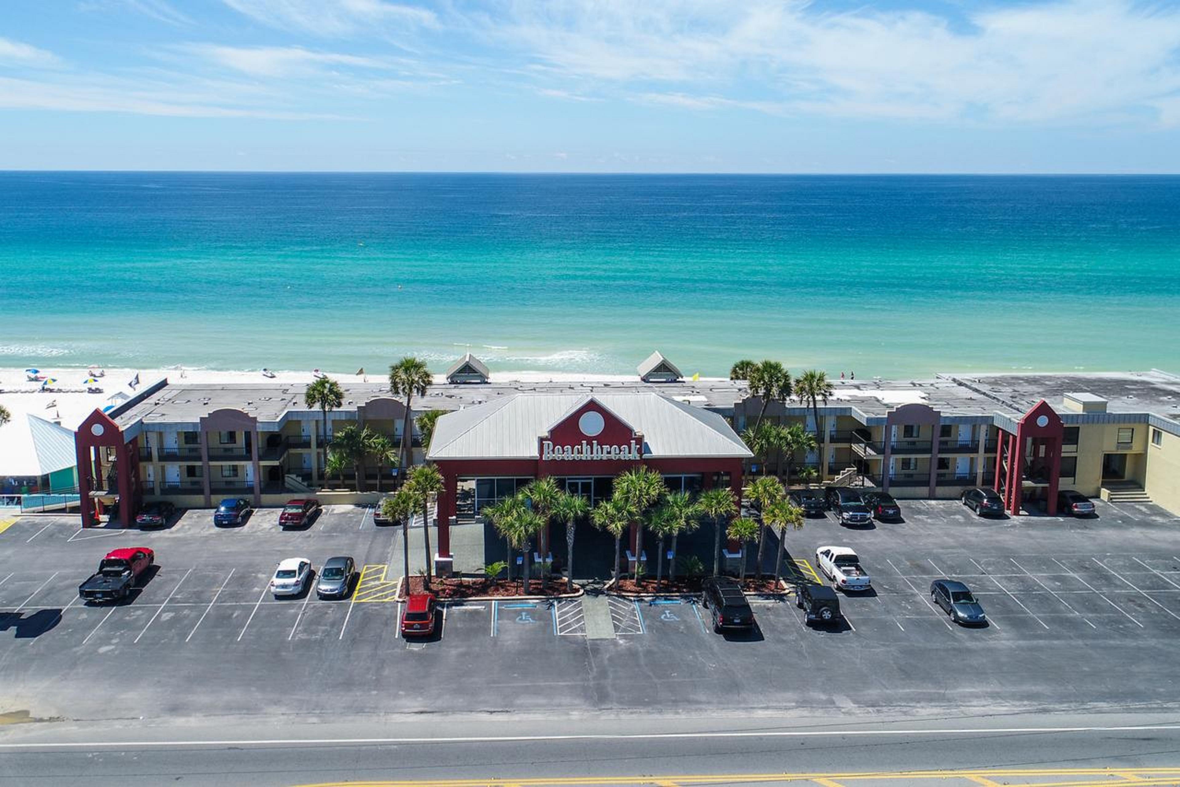 Ramada By Wyndham Panama City Beach / Beachfront Exteriör bild