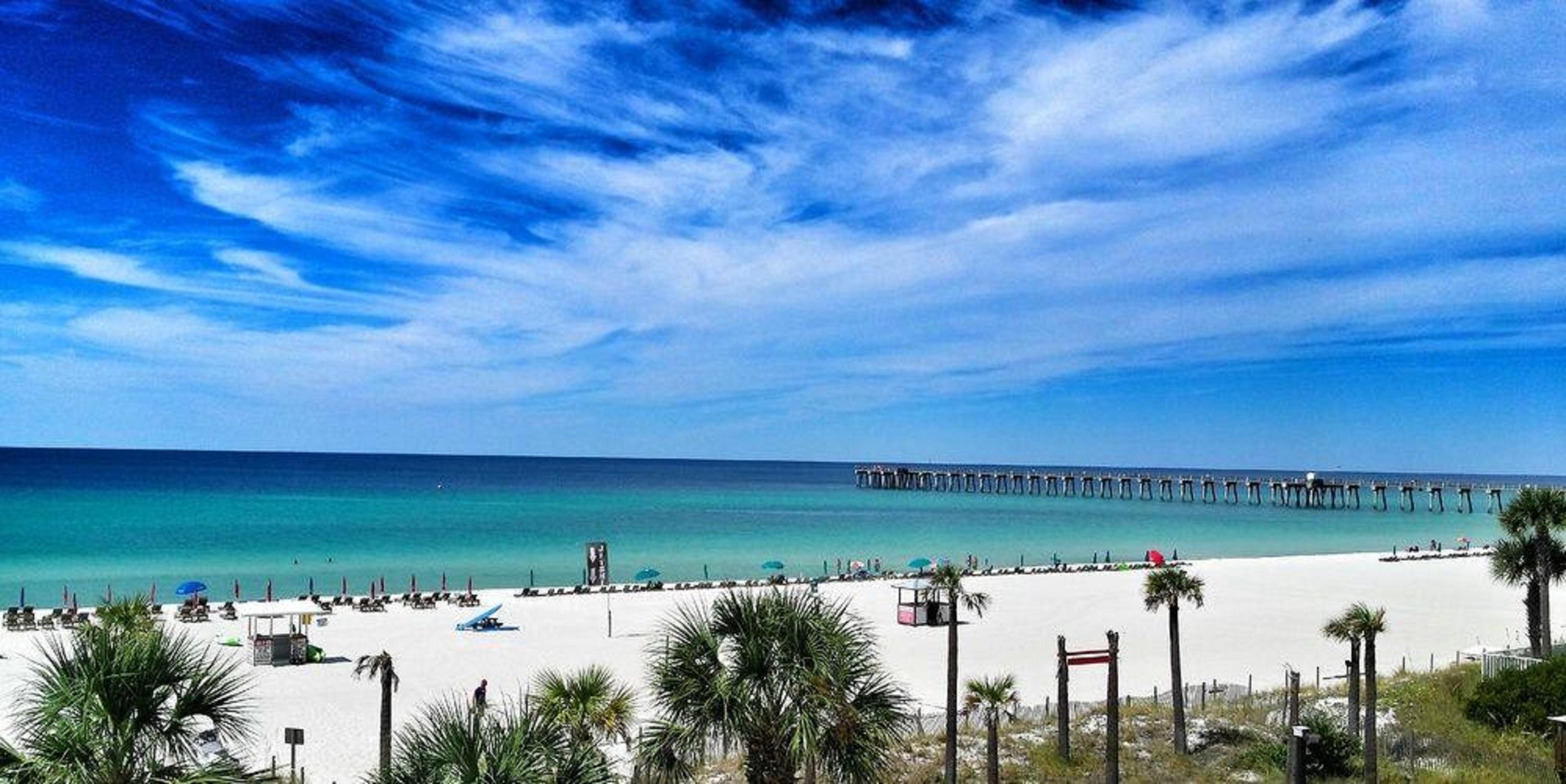 Ramada By Wyndham Panama City Beach / Beachfront Exteriör bild