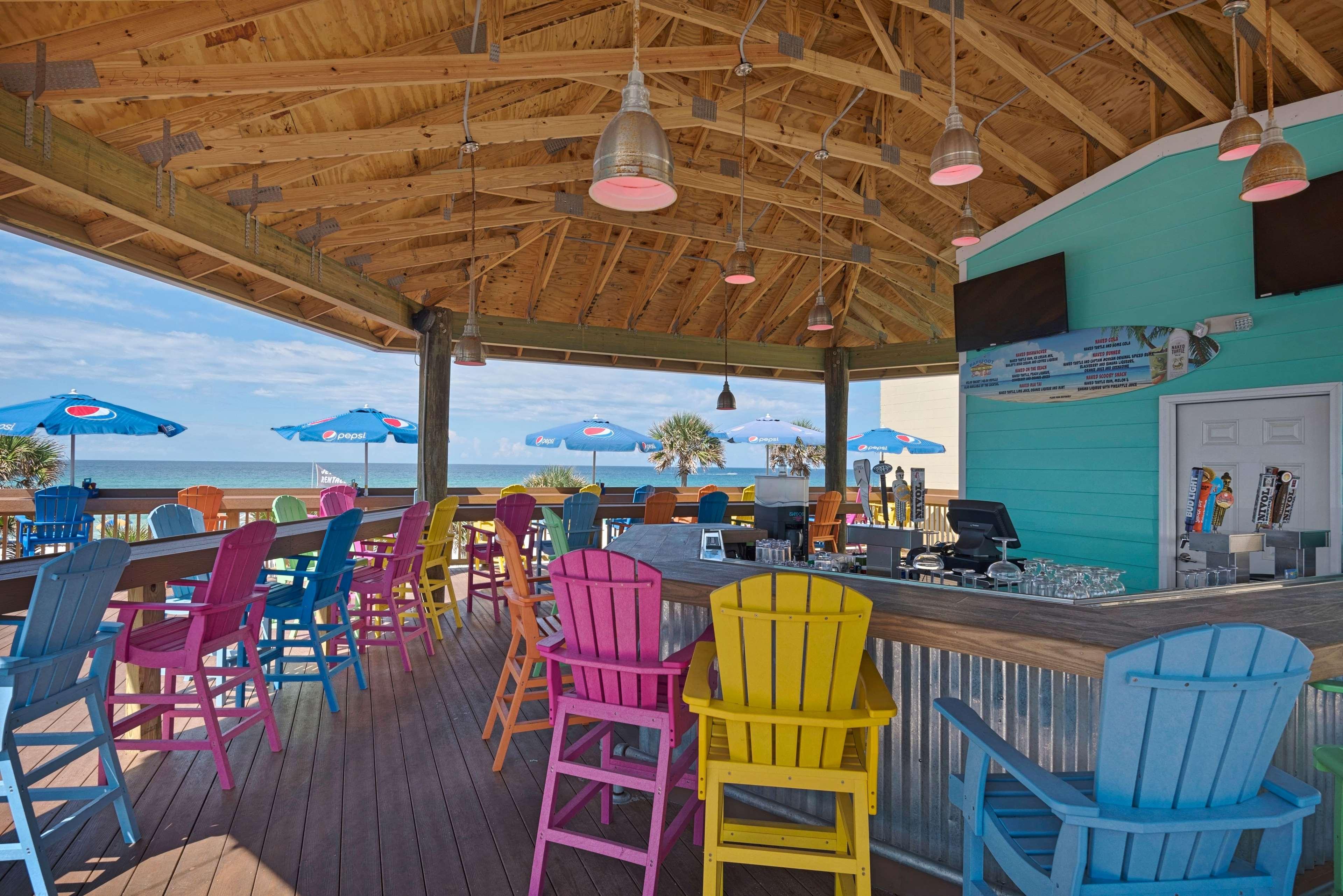 Ramada By Wyndham Panama City Beach / Beachfront Exteriör bild