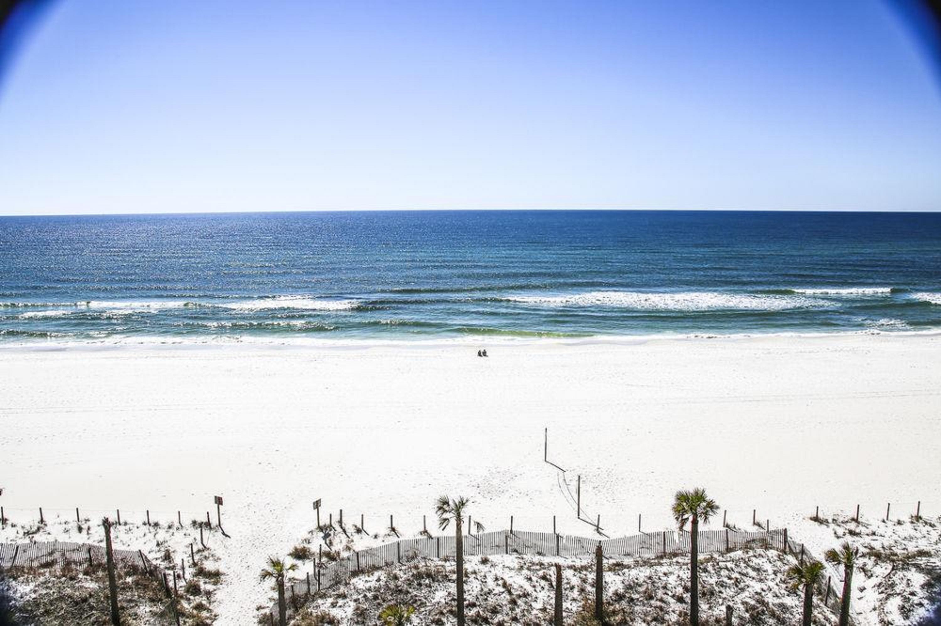 Ramada By Wyndham Panama City Beach / Beachfront Exteriör bild