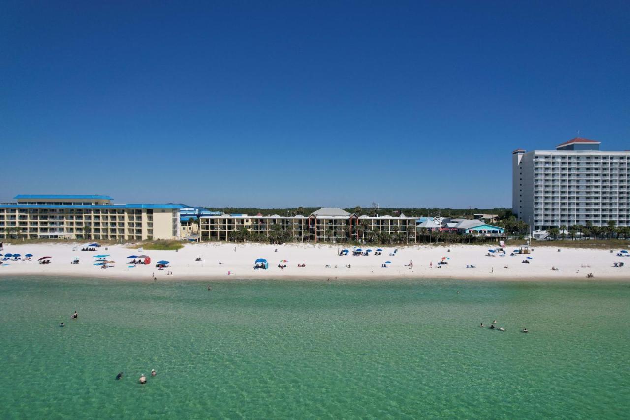Ramada By Wyndham Panama City Beach / Beachfront Exteriör bild