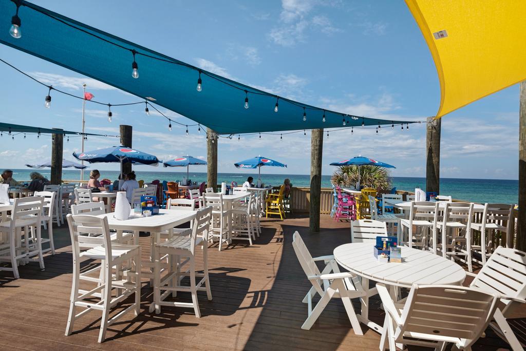 Ramada By Wyndham Panama City Beach / Beachfront Exteriör bild